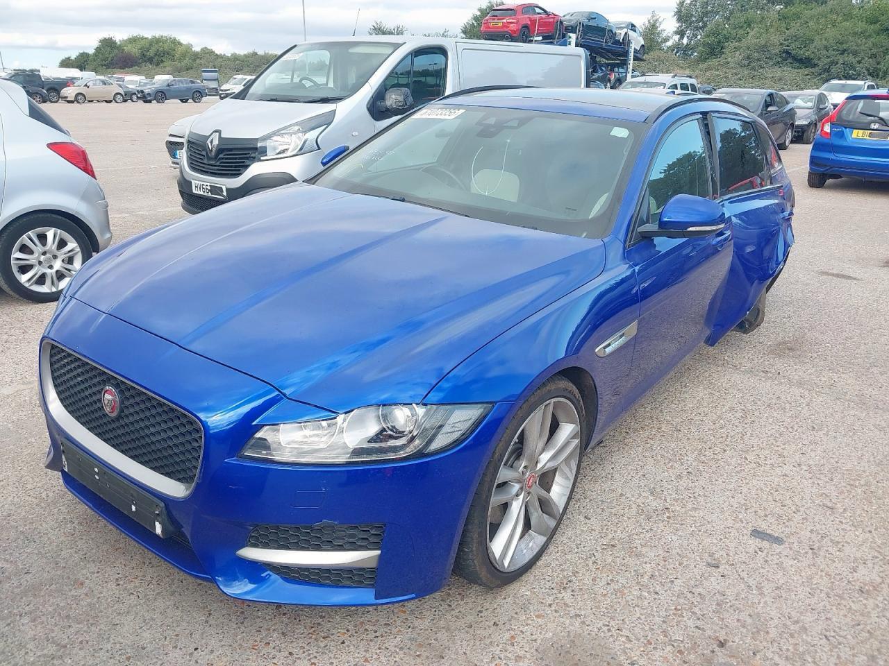 Jaguar XF 2.0i R-Sport